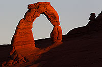 /images/133/2013-11-06-delicate-back-1d4_3400.jpg - #11260: Delicate Arch in Arches National Park … November 2013 -- Delicate Arch, Arches Park, Utah