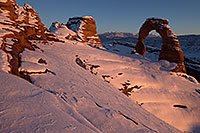 /images/133/2013-12-08-delicate-top-1dx_0420.jpg - #11382: Snow at Delicate Arch in Arches National Park … December 2013 -- Delicate Arch, Arches Park, Utah