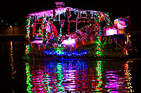 /images/133/2013-12-14-tempe-boats-1dx_5087.jpg - #11401: APS Fantasy of Lights Boat Parade … December 2013 -- Tempe Town Lake, Tempe, Arizona