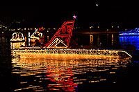 /images/133/2013-12-14-tempe-boats-1dx_5605.jpg - #11409: APS Fantasy of Lights Boat Parade … December 2013 -- Tempe Town Lake, Tempe, Arizona
