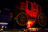 /images/133/2014-01-19-havasu-glow-1dx_9214.jpg - #11698: Wells Fargo Stagecoach and Pepsi (Special Shape) at Lake Havasu Balloon Fest … January 2014 -- Lake Havasu City, Arizona