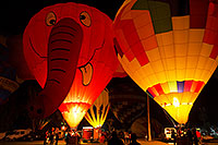 /images/133/2014-01-19-havasu-glow-1dx_9457.jpg - #11702: Elephant (Special Shapes) at Lake Havasu Balloon Fest … January 2014 -- Lake Havasu City, Arizona