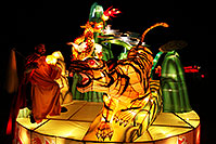 /images/133/2014-01-31-fhills-chin-tiger-5d2_0320.jpg - #11722: Xiang Long Fu Hu can defeat the tiger and the dragon - Chinese New Year Lanterns … February 2014 -- Fountain Hills, Arizona