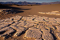 /images/133/2015-08-16-dv-mesquite-6d_7553.jpg - #12598: Mesquite Sand Dunes in Death Valley … August 2015 -- Mesquite Sand Dunes, Death Valley, California