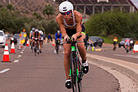 /images/133/2015-11-15-ironman-bike-6d_5301.jpg - #12735: 04:38:55 #102 Caroline Martineau [12th,CAN,09:37:18] cycling at Ironman Arizona 2015 … November 2015 -- Rio Salado Parkway, Tempe, Arizona