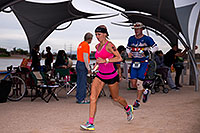 /images/133/2016-11-20-ironman-run-pros-1dx_30267.jpg - #13185: 08:29:46 #86 Ashley Paulson [12th,USA,09:36:48] running at Ironman Arizona 2016 … November 2016 -- Tempe Town Lake, Tempe, Arizona