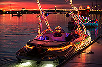 /images/133/2016-12-10-tempe-aps-lights-1dx_31592.jpg - #13208: Boat #40 at APS Fantasy of Lights Boat Parade … December 2016 -- Tempe Town Lake, Tempe, Arizona