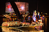 /images/133/2016-12-10-tempe-aps-lights-1dx_31777.jpg - #13217: Boat #28 at APS Fantasy of Lights Boat Parade … December 2016 -- Tempe Town Lake, Tempe, Arizona