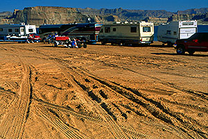 Motorhomes in the morning at Lone Rock