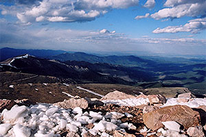 view from top parking lot of Mt Evans