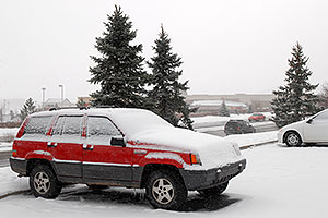 red Jeep Grand Cherokee in Lone Tree