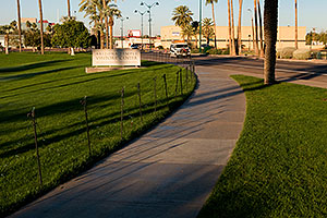 Morning by Arizona Temple Visitors Center at Main St in Mesa