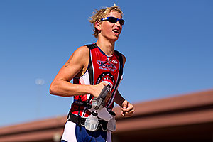 03:37:42 #82 [16, Tamacula, California] running at Soma Triathlon 2011