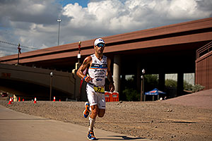 05:50:53 - #23 Eneko Llanos [SPA] (leader, eventual winner in 07:59:38) in  Lap 1 - Ironman Arizona 2011
