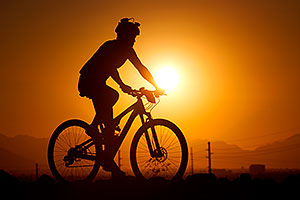 10:17:10 #35 [5th, 19 laps, 11:53:37] mountain biking at sunset at 12 Hours of Papago 2012 â€¦