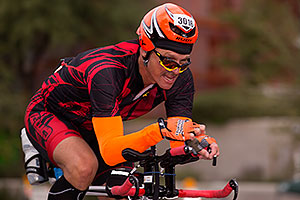 01:32:19 #3016 cycling at Ironman Arizona 2015
