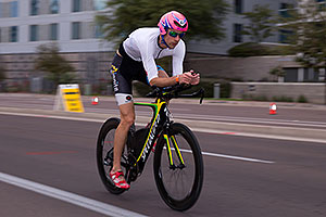 01:04:05 #47 Matthew Shanks [31st,USA,08:57:42] cycling at Ironman Arizona 2016