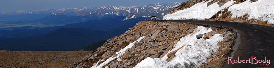/images/500/2007-06-17-evans-road-morn-sp.jpg - #03947: view from near 14,000 feet of a road up Mt Evans … June 2007 -- Mount Evans Road, Mt Evans, Colorado