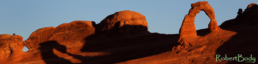 /images/500/2013-11-05-delicate-back-6d_0223sp.jpg - #11255: Delicate Arch in Arches National Park … November 2013 -- Delicate Arch, Arches Park, Utah