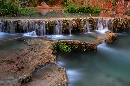 First crossing of Havasu Creek from Mooney Falls to Beaver Falls 