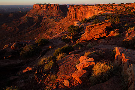 Sunrise at Grand View in Canyonlands National Park 