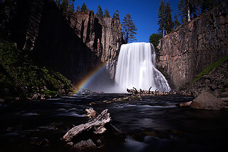Rainbow Falls in Eastern Sierra 