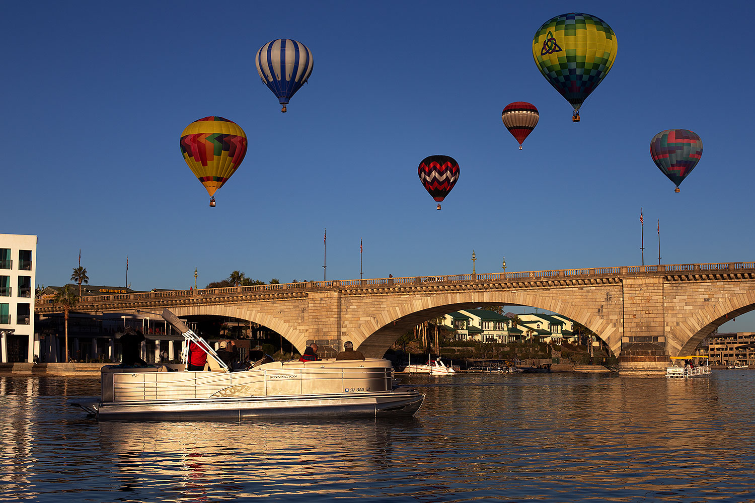 2013-01-21-havasu-balloons-22775