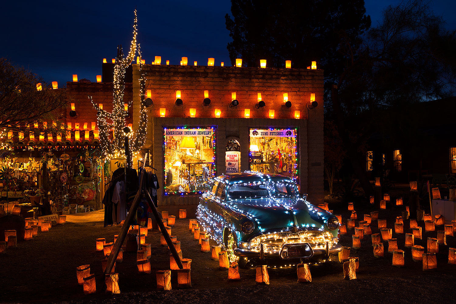 2014-12-05-tubac-lights-1dx_6862