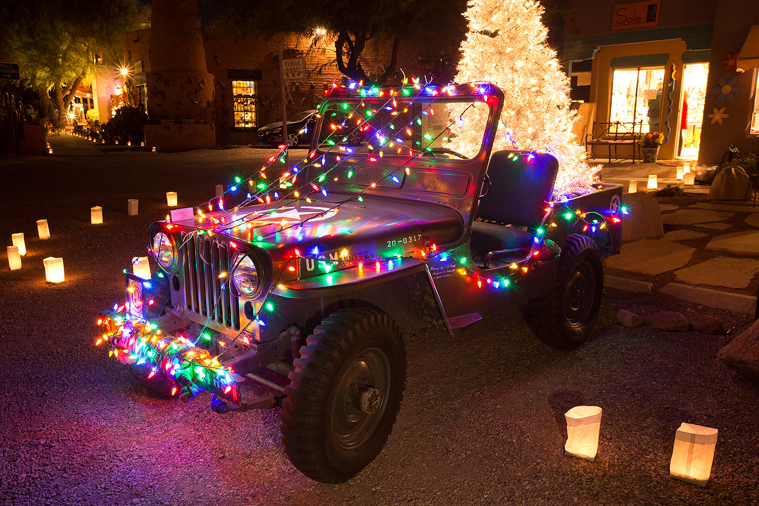 2016-12-03-tubac-lights-1dx_31199